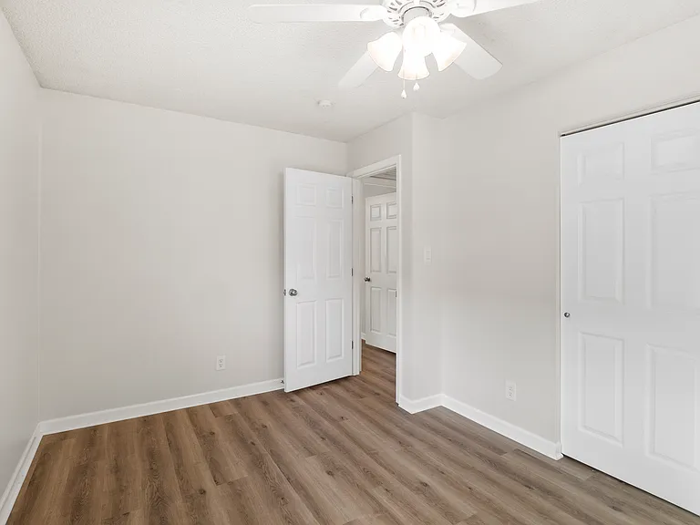 9021 N Swan Cir — Photo 16
