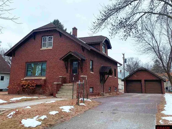 512 4th St, Morgan, MN 56266