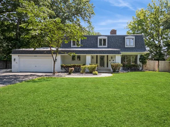 6686 John Dr, Mt Zion, IL 62549