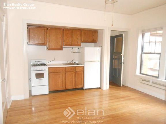 2nd image of 1309 Oak Ave APT 1S