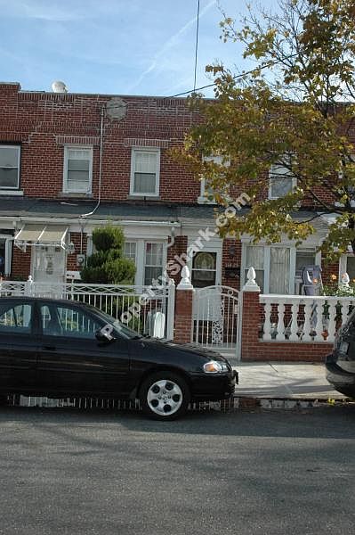 1st image of 11421 123rd St