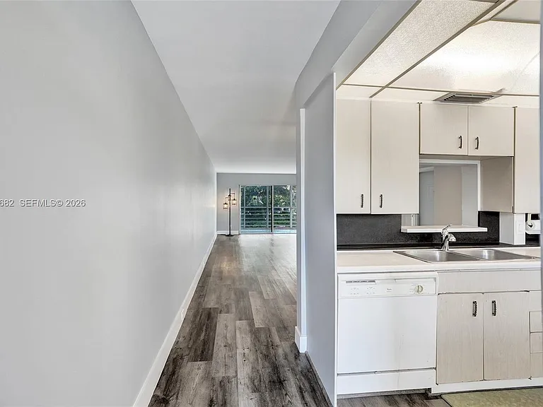 3001 Portofino Isle #K2 — Photo 10