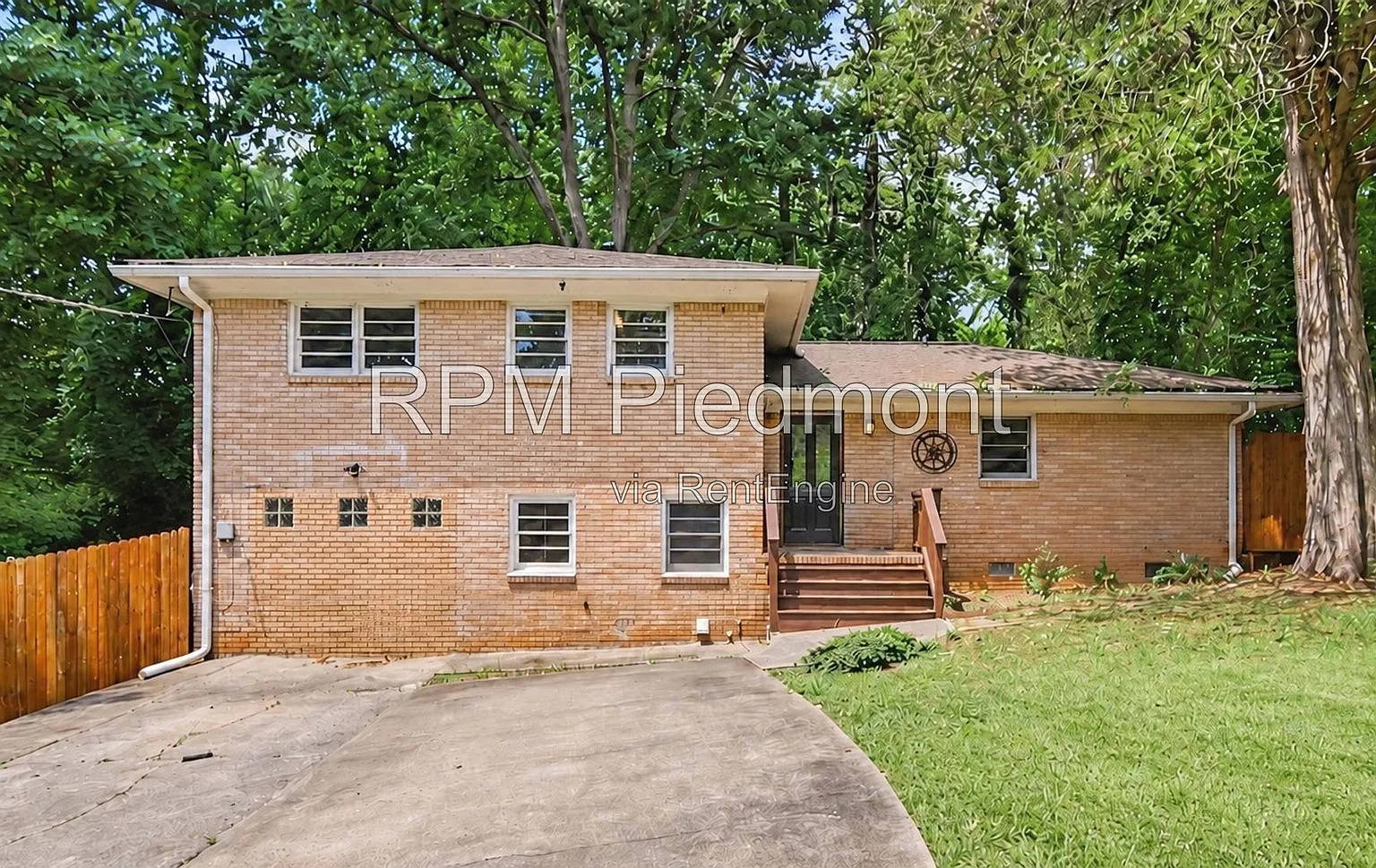 4 bed, 2.0 bath, 1893 sqft, $2,800 — Photo 1