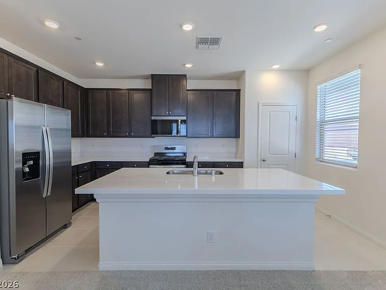 80 Hornbeck Ln — Photo 5