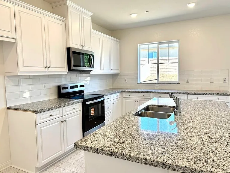 7692 Citrusmoon Ct — Photo 9
