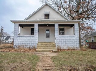 1420 Hamilton St, Pekin, IL 61554
