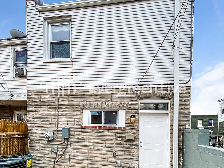 427 N Streeper St — Photo 15