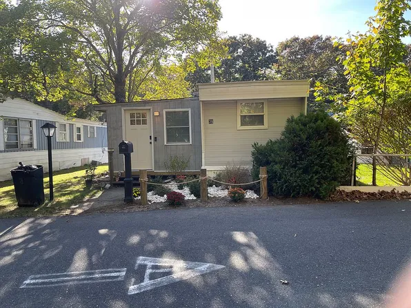 620 Montauk Hwy Trailer 38, Westhampton Beach, NY 11978