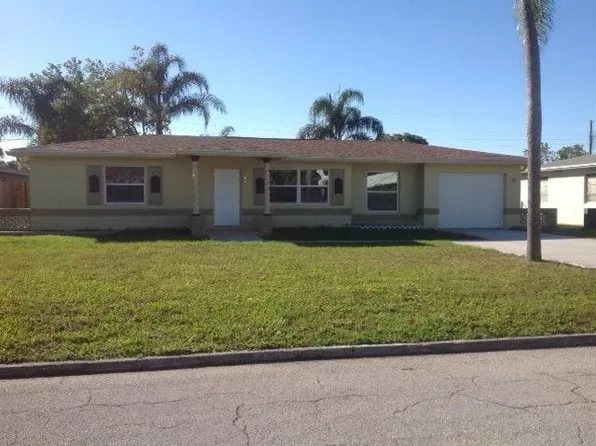 5982 52nd Ave N, Kenneth City, FL 33709