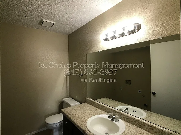 7041 Crosstimbers Ln — Photo 13