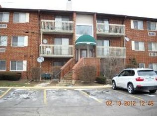 820 N Lakeside Dr APT 2A, Vernon Hills, IL