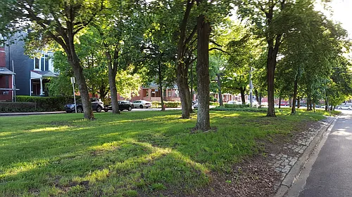 22 Oakland Sq Photo 1