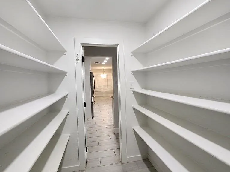 3300 Durant Dr — Photo 38