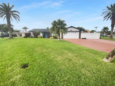 8001 13th Ave S, Saint Petersburg, FL, 33707