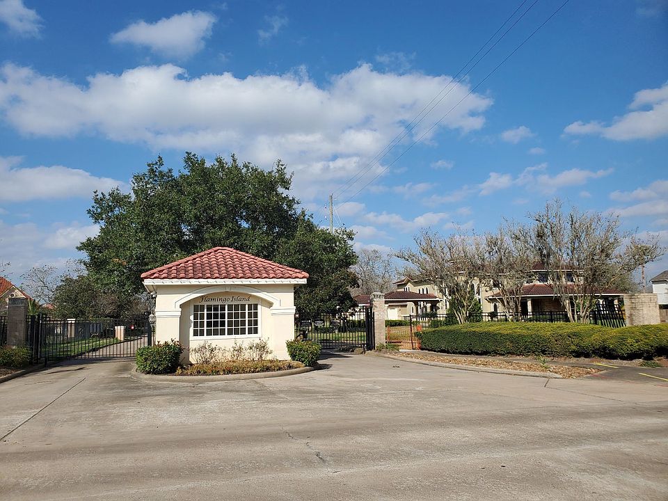1st image of 45 Flamingo Bay Dr