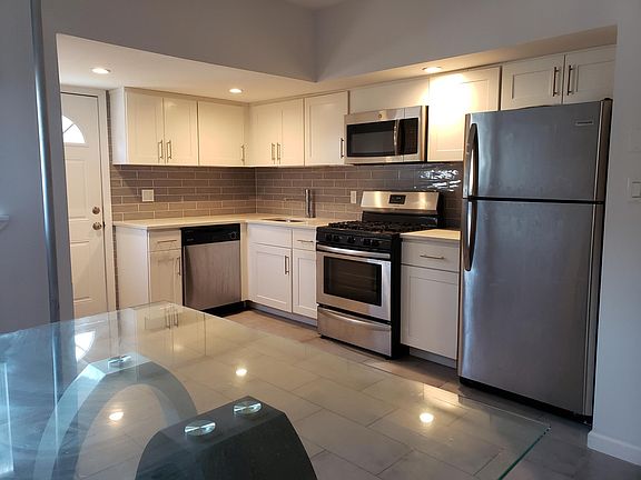 3rd image of 172 Beach 119th St #1R