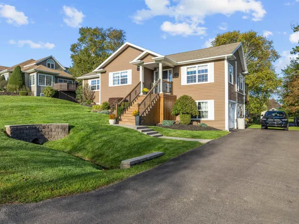 18 Cedar Ave, Charlottetown, PE C1A 6K3