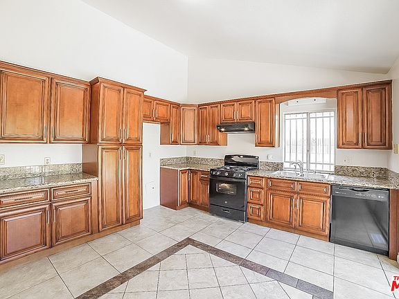 2nd image of 676 S Edenfield Ave