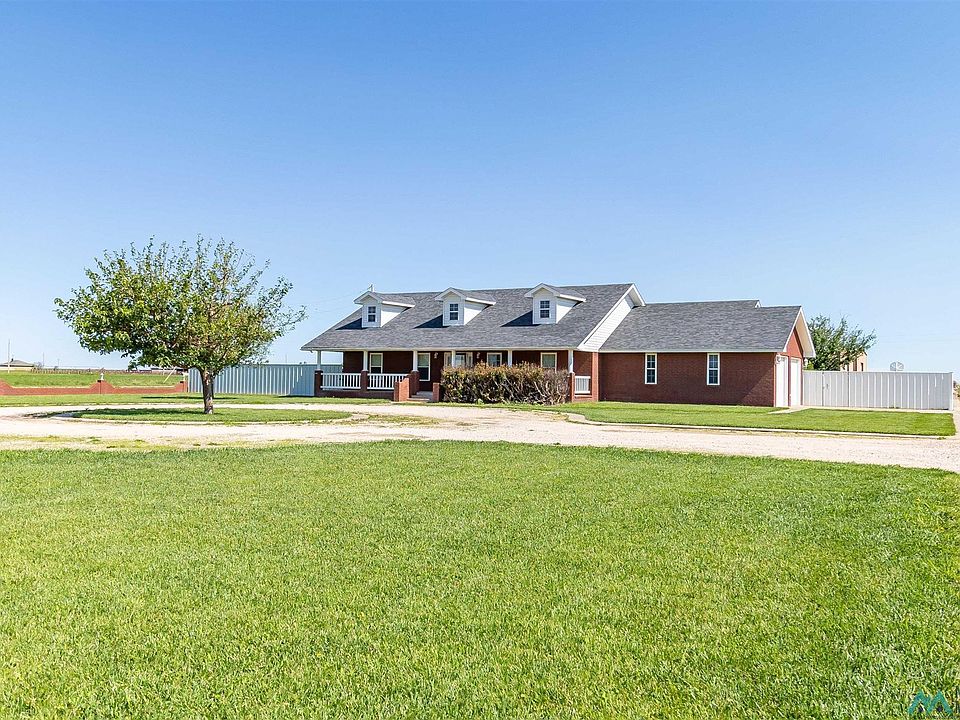 1st image of 300 Tall Grass Ln