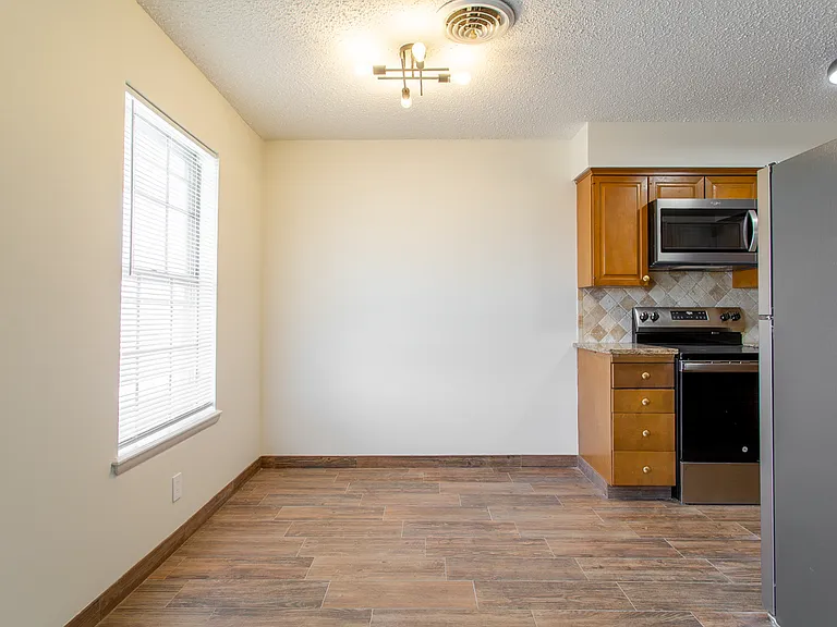 621 S Hayes St #6 — Photo 4