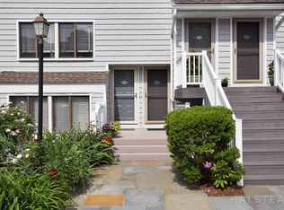 119 Rowayton Woods Dr, Norwalk, CT 06854