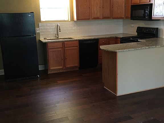 5th image of 8141 Grand Ave