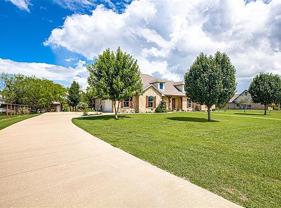 2nd image of 5086 White Pine Dr