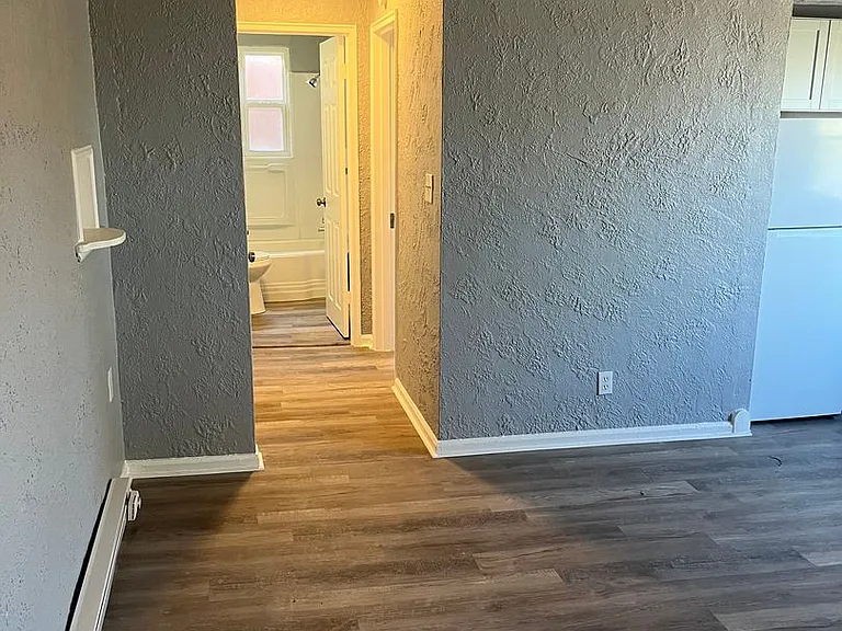 4060 Reading Rd — Photo 16