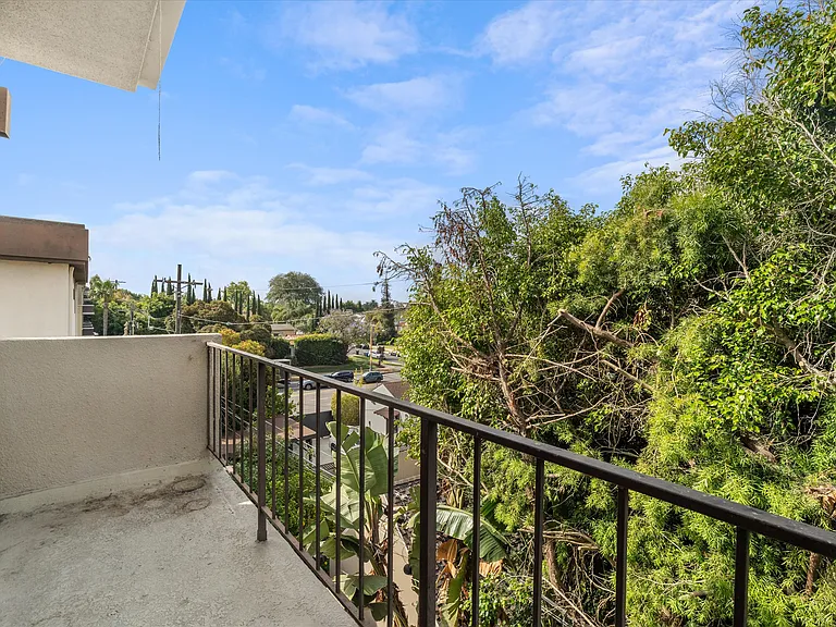 2175 S Beverly Glen Blvd #406 — Photo 25