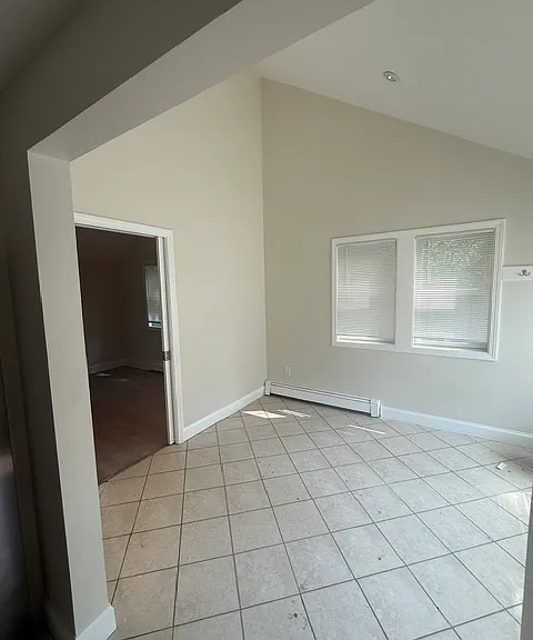 Main St — Photo 10