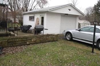 4th image of 2639 Keenan Ave