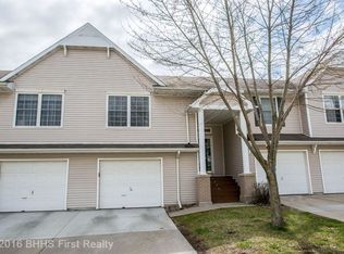 4863 63rd St, Urbandale, IA 50322