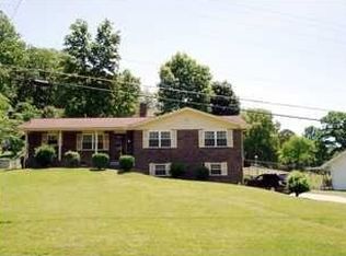 722 S Sanctuary Rd, Chattanooga, TN 37412