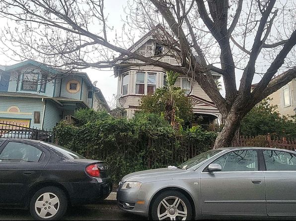 oakland-california-447730051 picture