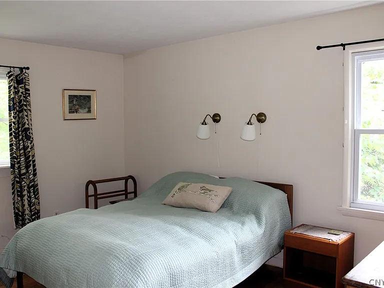 503 E Franklin St — Photo 11