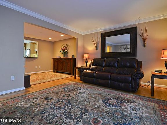 4th image of 1545 Candlewick Ct