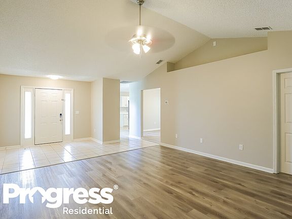 4th image of 12042 Cobblestone Forest Cir S