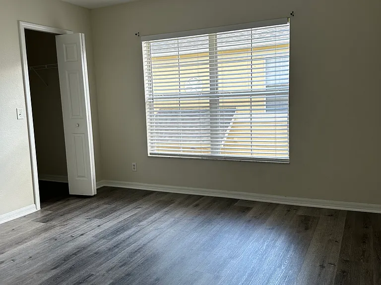 218 Draw Bridge Ln — Photo 35