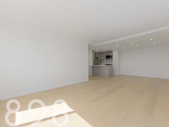 4th image of 561 Amsterdam Ave #3FF