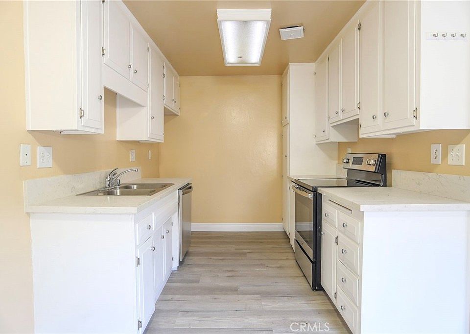 15500 Tustin Village Way APT 55, Tustin, CA 92780 | Zillow