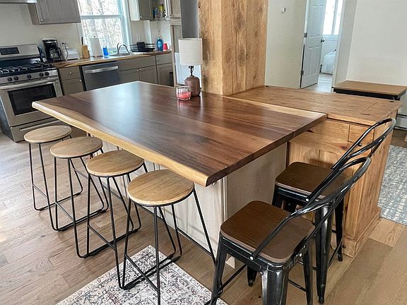 5th image of 303 Winding Way