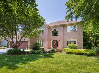 4391 Camelot Cir, Naperville, IL 60564