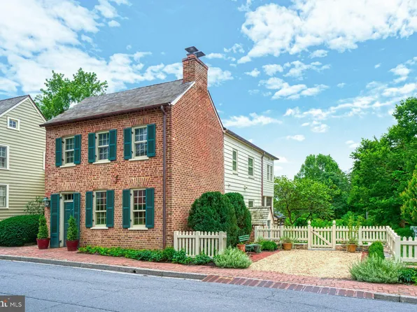 40135 Main St, Waterford, VA 20197
