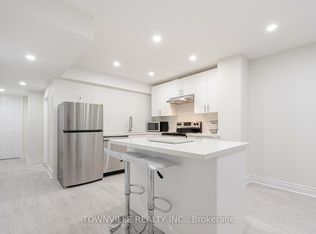 13 Lady Evelyn Cres, Brampton, ON L6Y6C7