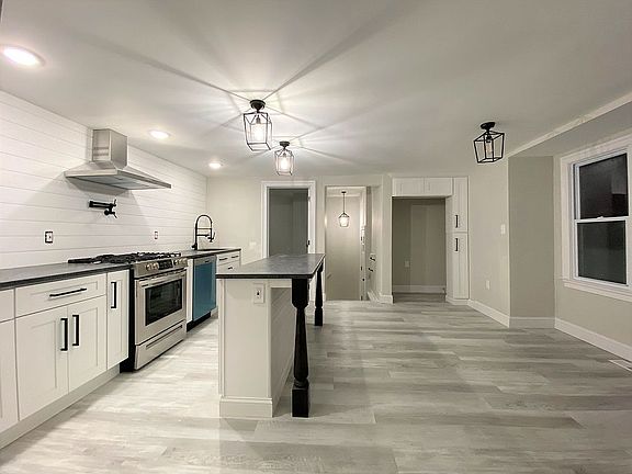2nd image of 276 Koch Ave