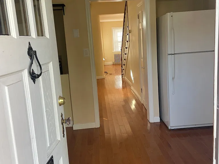 635 S Front St — Photo 18