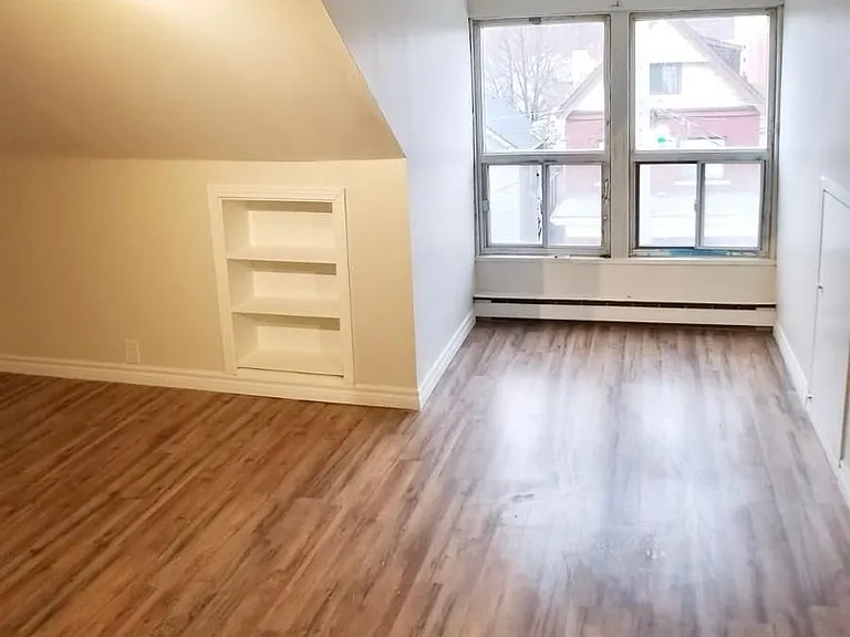 298 Emerald St N #2 — Photo 14