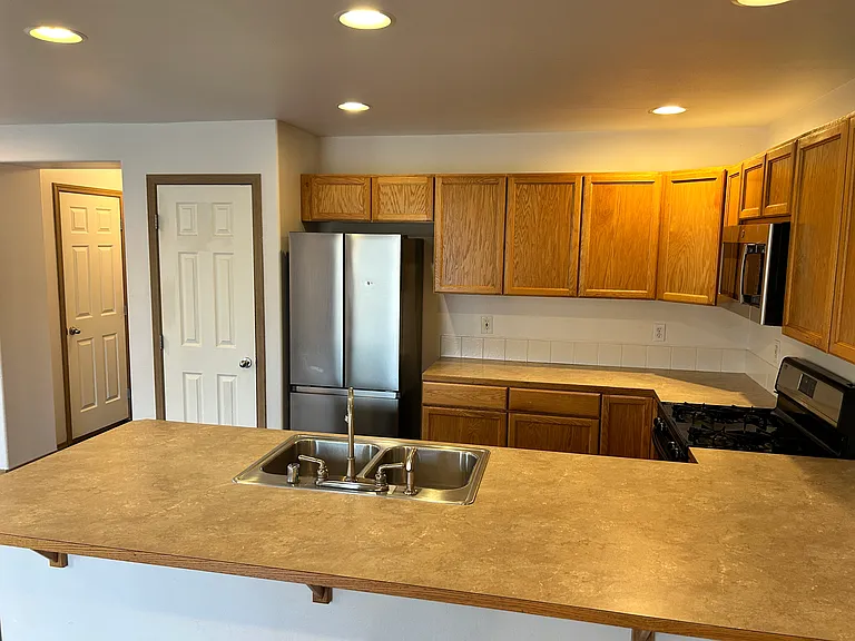 10104 Montana Rd #B — Photo 8