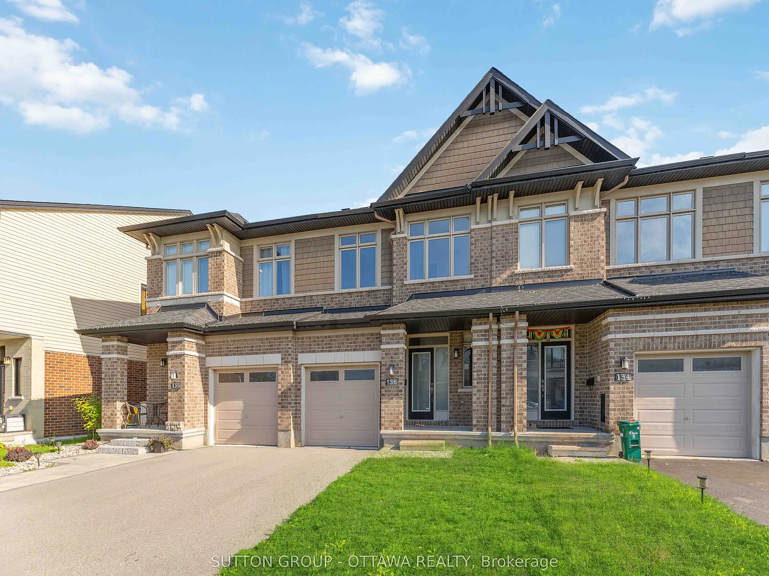 3 bed, $2,900 — Photo 1