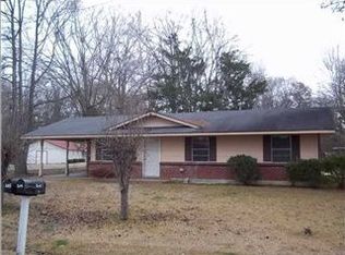 204 Pine St, Flora, MS 39071